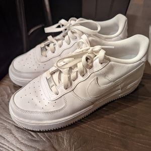 Men's Nike AF1 White size 7